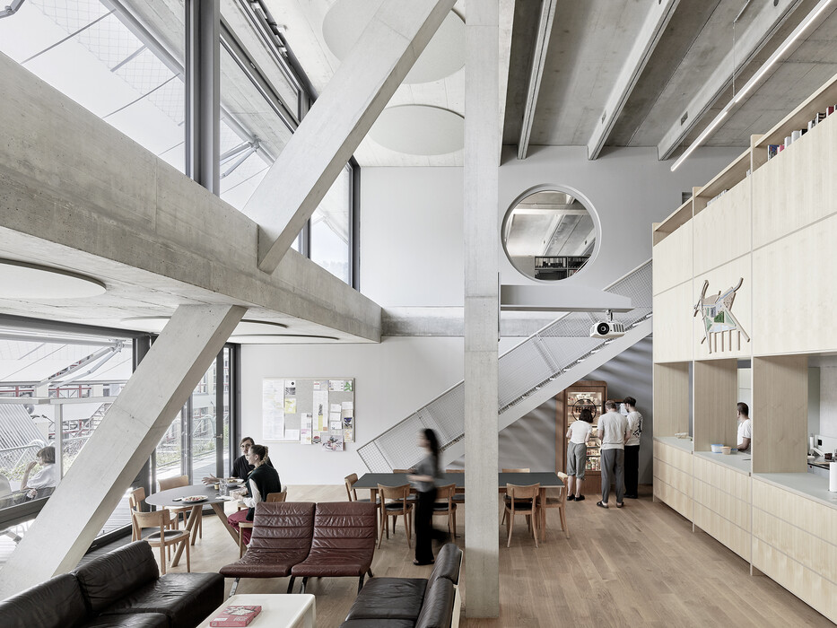 Büro und Gewerbehaus Binzstrasse